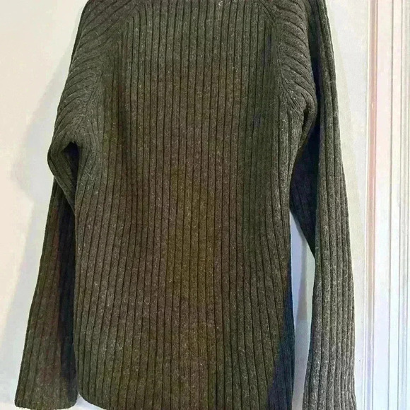 VTG. Abercrombie. Army green. Wool blend sweater - Picture 2 of 7